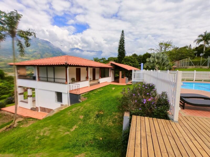 Private villa with pool in Copacabana, near Medellin Colombia