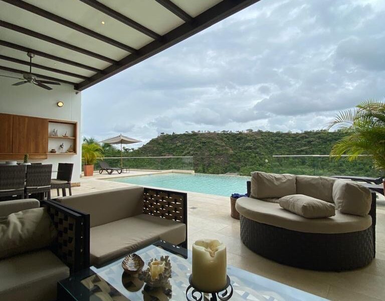 Private villa with pool near Medellin - San Jerónimo, Colombia